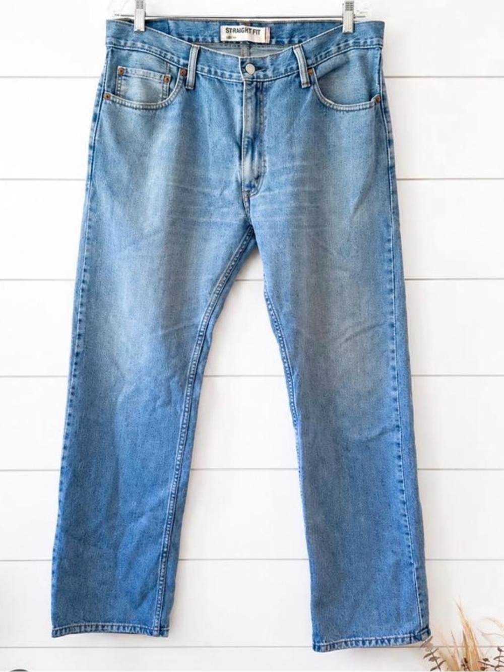 Levi's men's Jeans 505 Classic Straight Fit Light Blue Men's Jeans 36x32